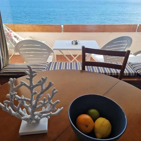 Daire Azul- Vista Mar Sesimbra